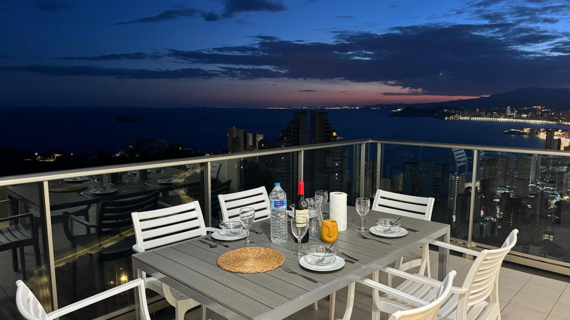Planta 28 - 2 Dormitorios Con Vistas Benidorm Luaran gambar